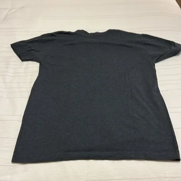 NWOT Bostonian T-Shirt - Picture 4 of 4